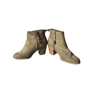 Old Navy Women's Mid Ankle Boot Oregon Trail Khaki Suede Block Heel Size 8